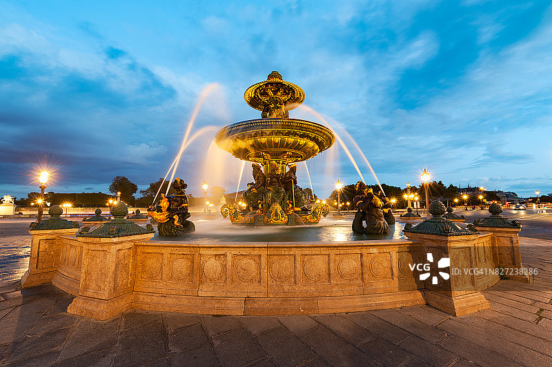 协和广场的海洋喷泉（黄昏）图片素材