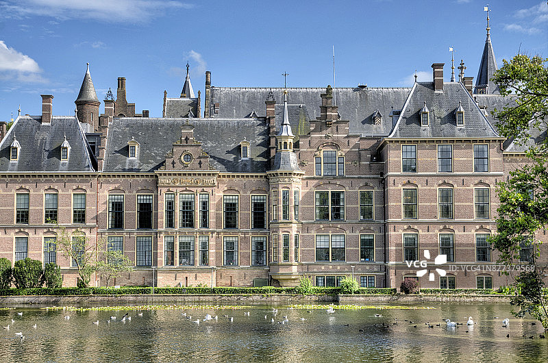 海牙Binnenhof与庭 pond Hofvijver图片素材