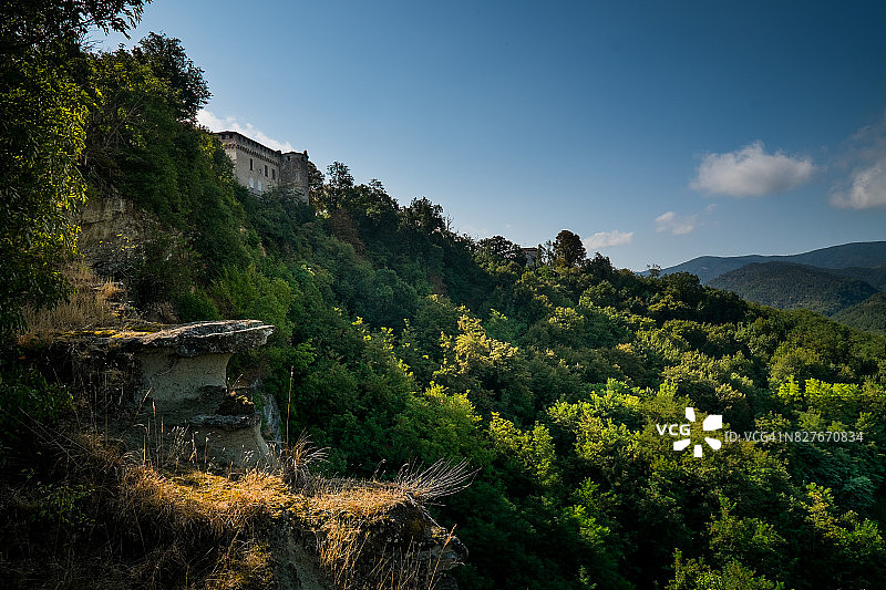 意大利皮埃蒙特莱尔马古村风光图片素材