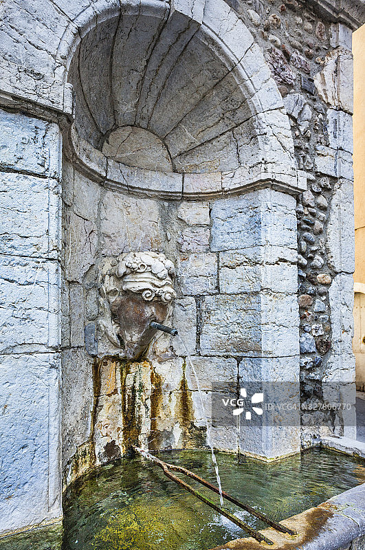 昂迪兹桥喷泉图片素材