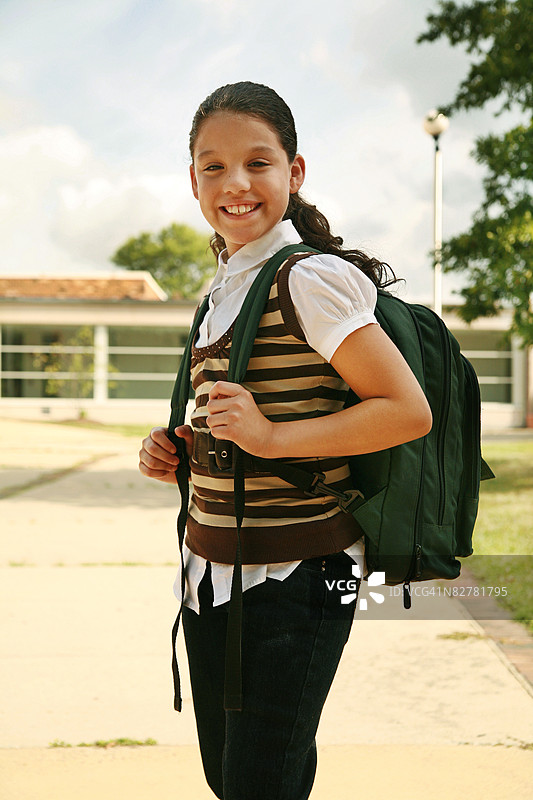 背包女孩图片素材