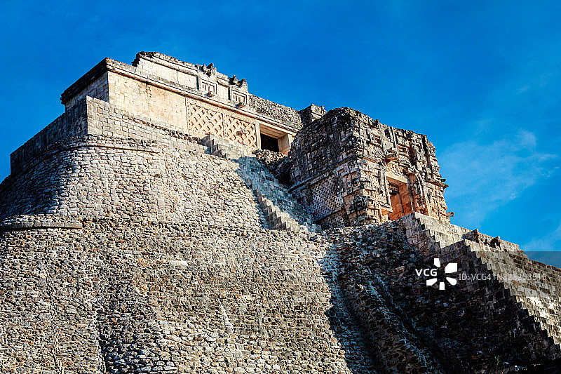 墨西哥乌斯马尔魔法师金字塔景观图片素材