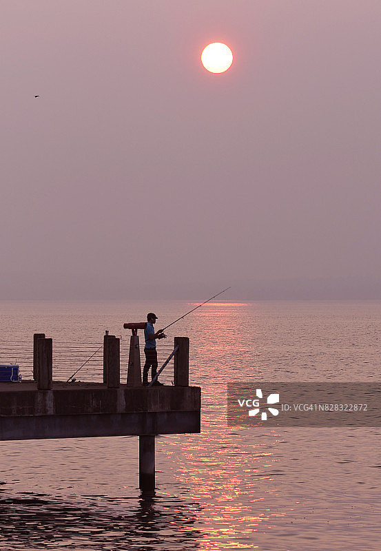 西雅图日落渔景图片素材