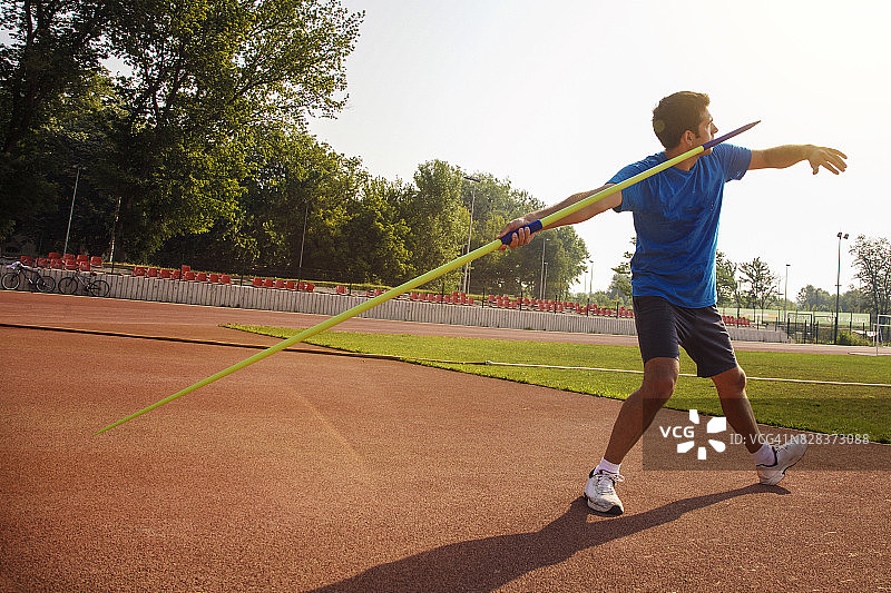 标枪投掷图片素材