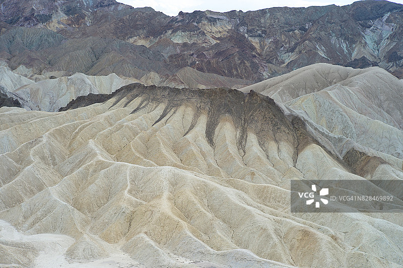 美国死亡谷 Zabriskie 角的游客图片素材