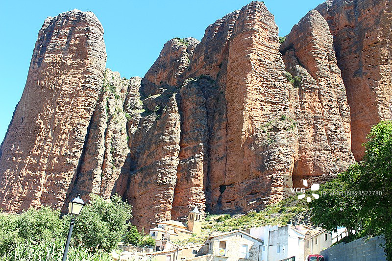 西班牙韦斯卡省里格洛斯岩层图片素材
