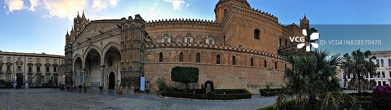 意大利西西里岛巴勒莫大教堂图片素材