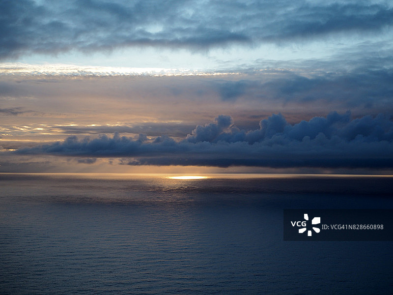 北角午夜阳光图片素材