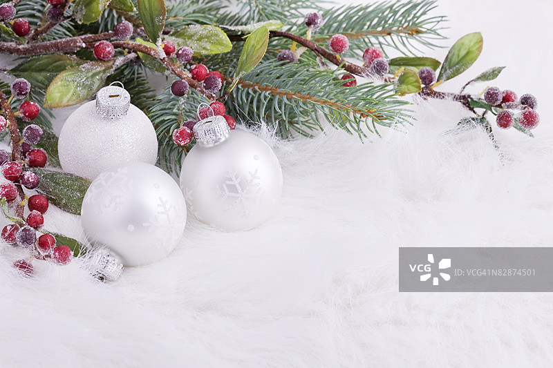 假日松树装饰图片素材