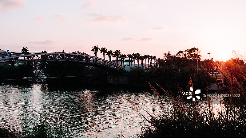 雅孔河日落图片素材