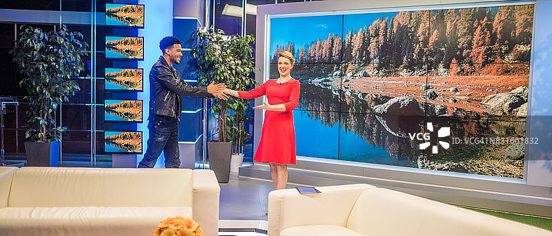 名人访谈节目图片素材