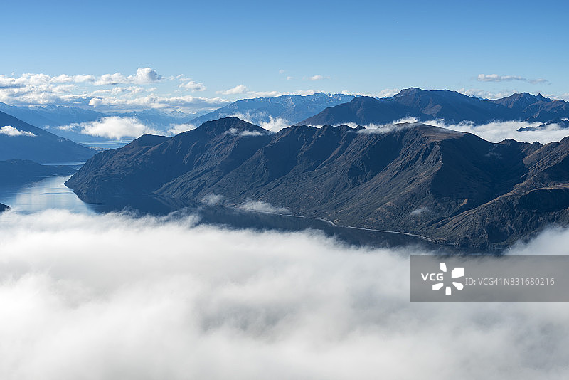 罗伊山观瓦纳卡湖图片素材