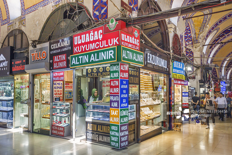 土耳其伊斯坦布尔大巴扎的黄金店铺图片素材