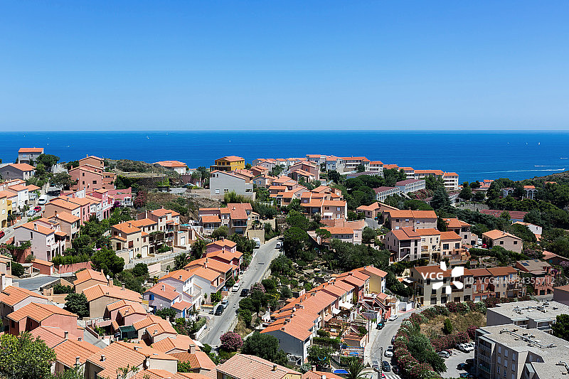 法国东比利牛斯省科利尤尔红色屋顶景观图片素材