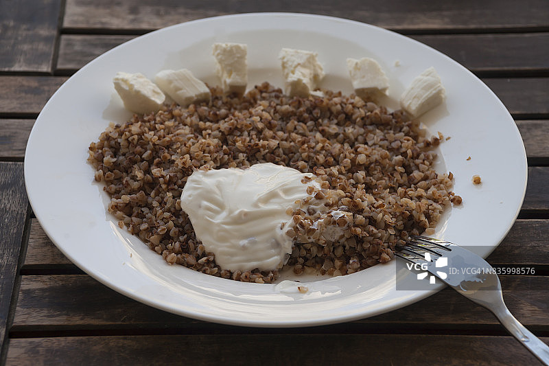 酸奶荞麦粥碗图片素材