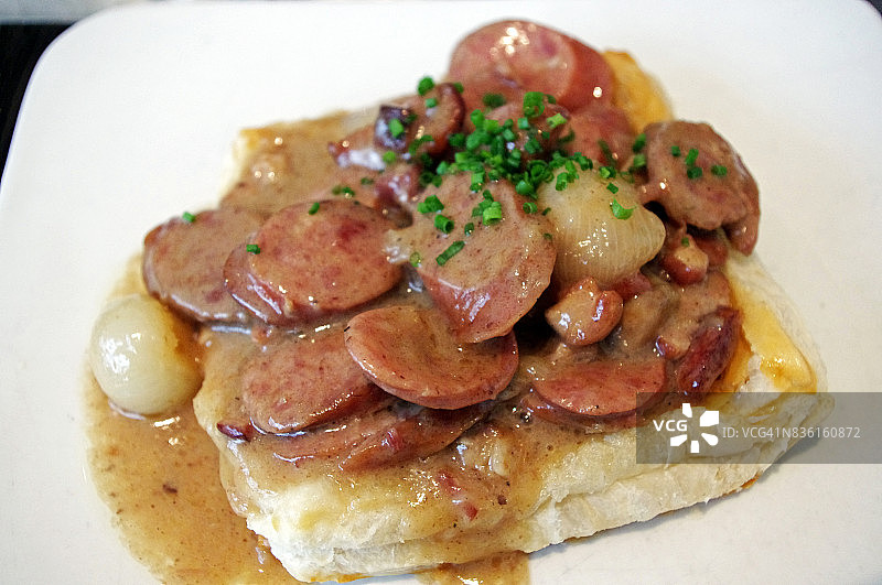 酥皮香肠烩菜图片素材