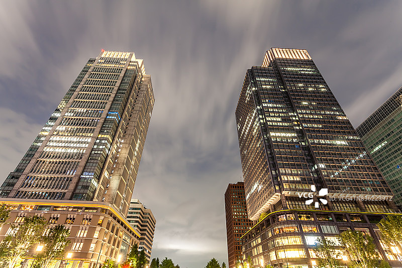 日本千代田区丸之内夜景图片素材