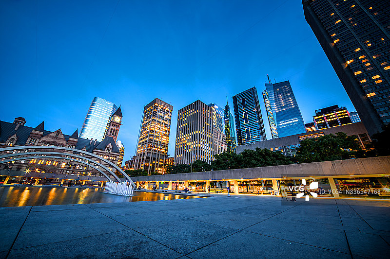 加拿大多伦多内森·菲利普斯广场图片素材