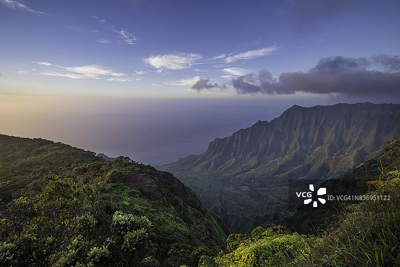 纳帕利海岸日落图片素材