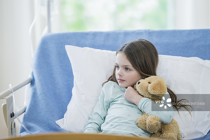 拥抱小狗图片素材