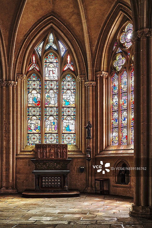 法国布列塔尼坎佩尔大教堂图片素材