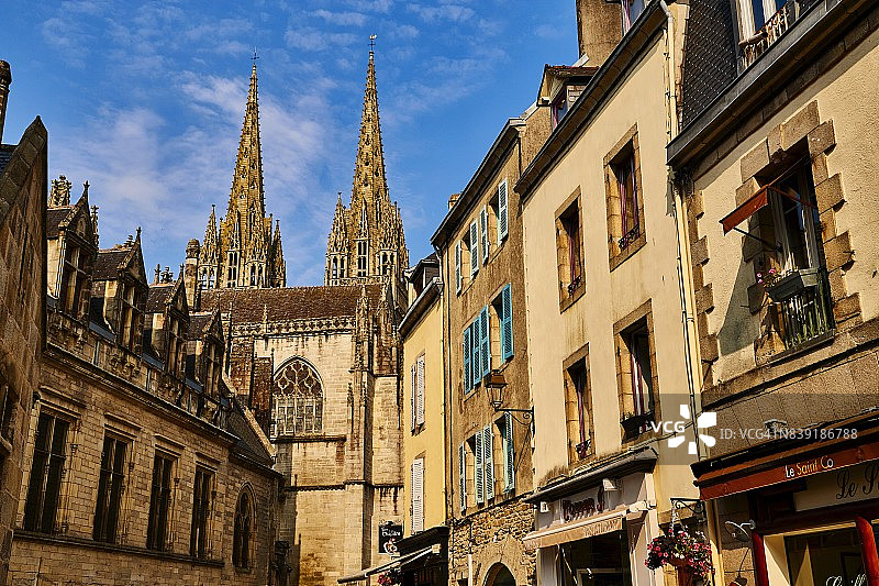 法国布列塔尼坎佩尔大教堂图片素材