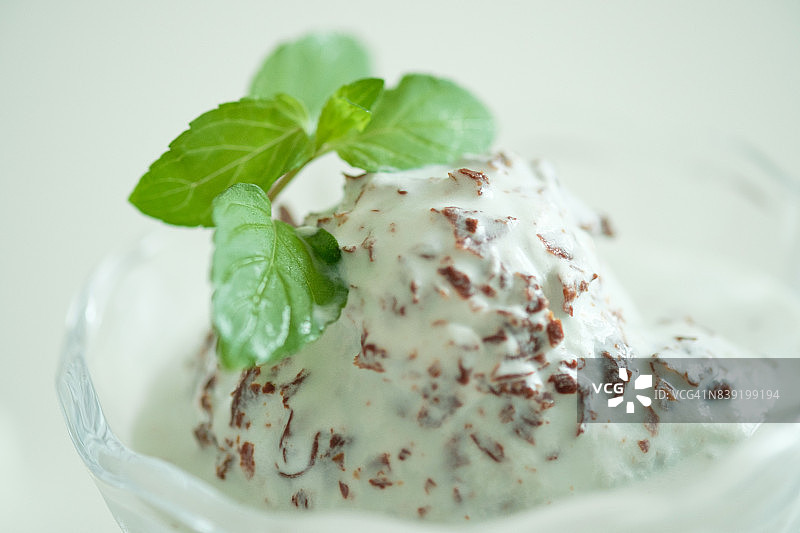 薄荷巧克力曲奇冰淇淋图片素材