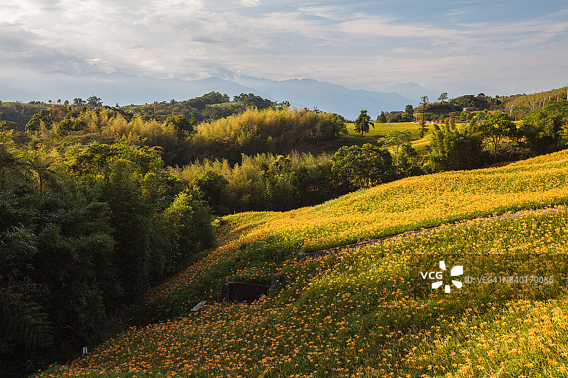 花莲玉里镇赤科山与富里镇六十石山图片素材
