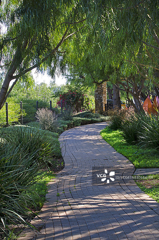 阿利索维耶荷社区花园小径图片素材