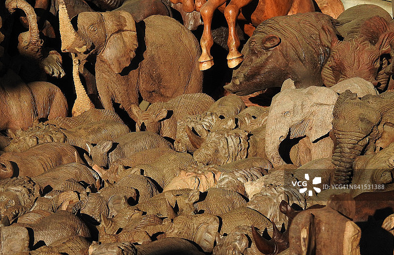 动物木制工艺品图片素材