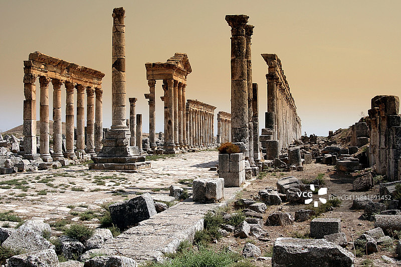 叙利亚阿帕米亚大柱廊四柱式建筑图片素材