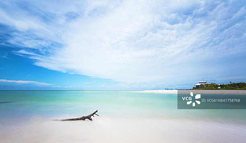 那不勒斯克莱姆帕斯公园海滩：美国佛罗里达州宁静的海洋图片素材