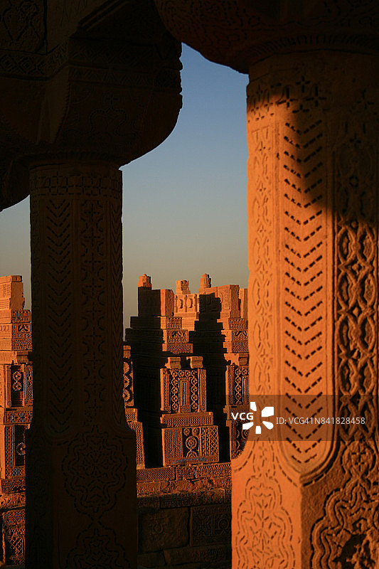 巴基斯坦卡拉奇的乔昆迪墓群图片素材