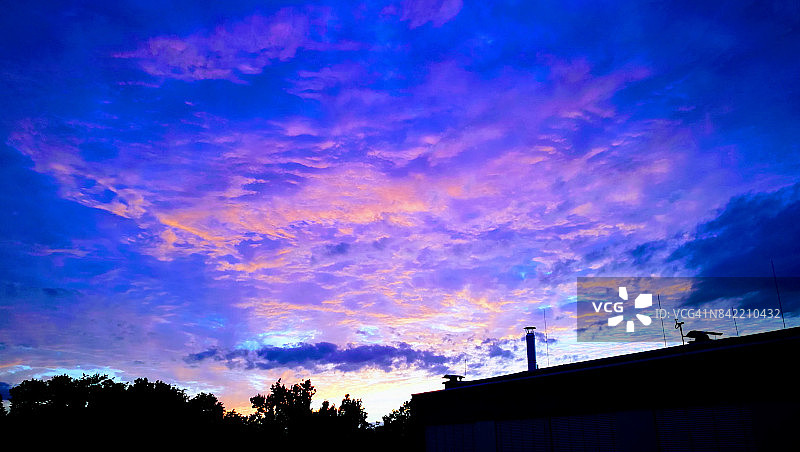 紫色日落图片素材