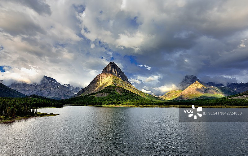 Grinnell山峰（第二天，广角）图片素材