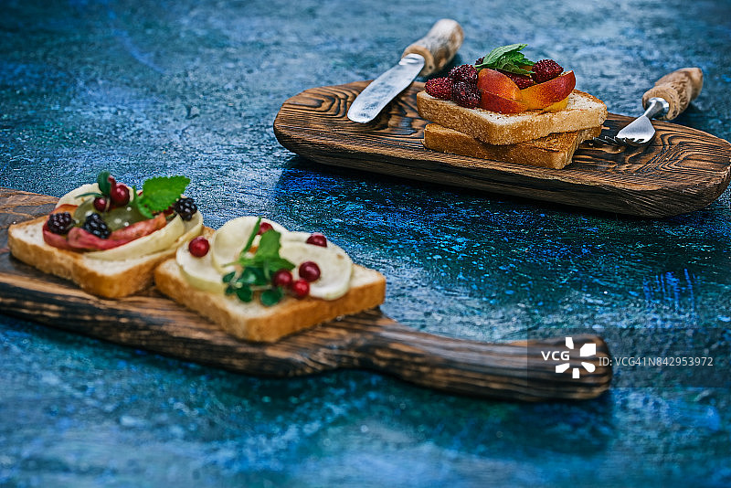 水果浆果吐司图片素材