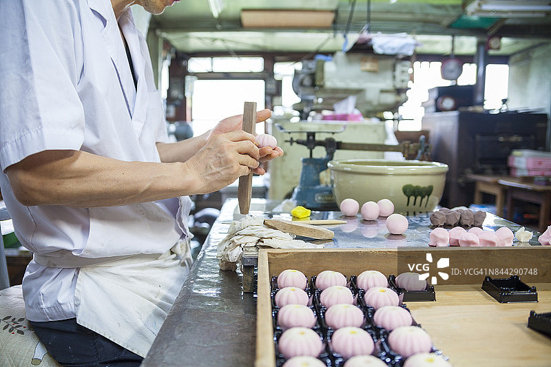 日式甜点大师图片素材