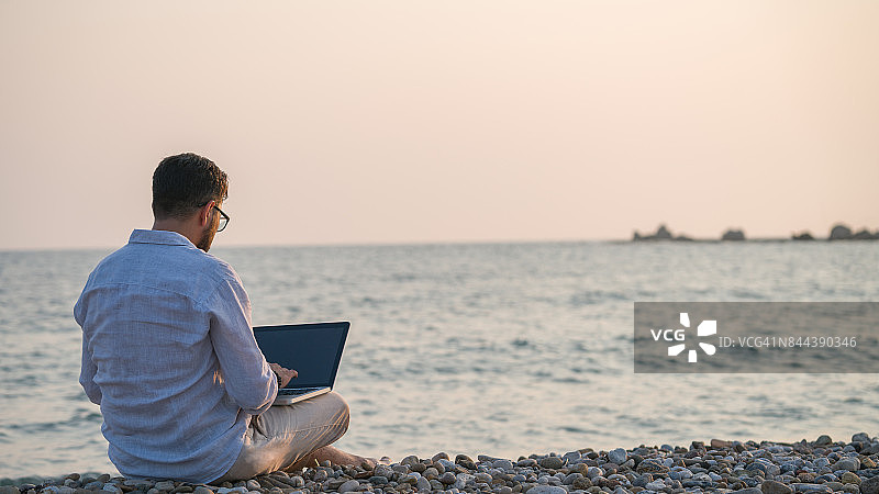 海滩网络图片素材