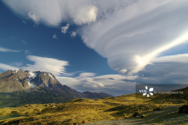 巴塔哥尼亚的罕见荚状云图片素材