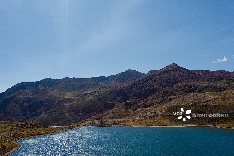 蓝色的湖图片素材