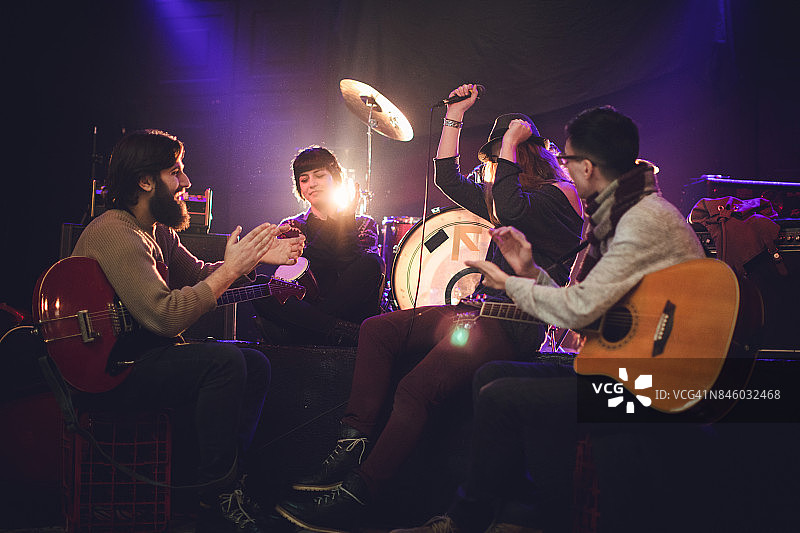 演奏我们的音符图片素材