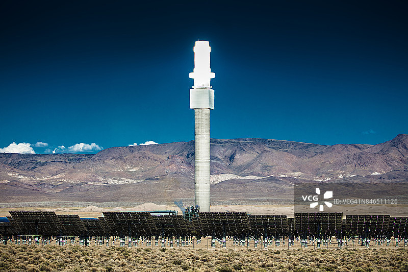 现代太阳能热电站替代能源图片素材