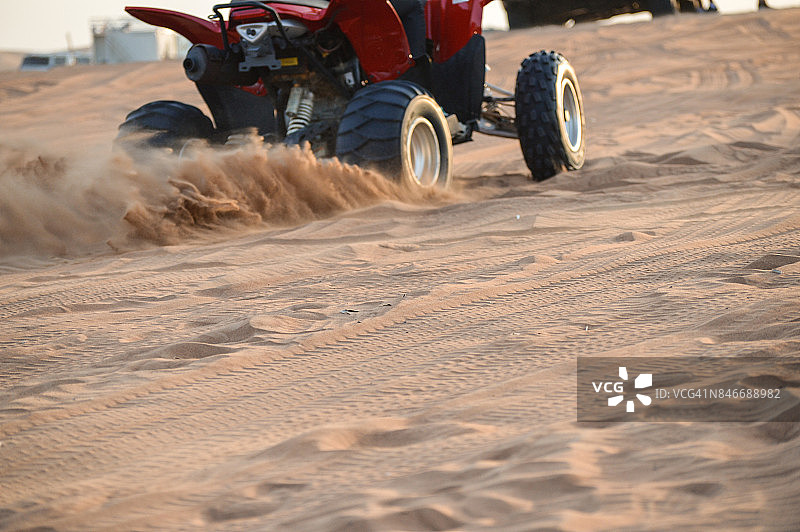 沙漠旅行图片素材