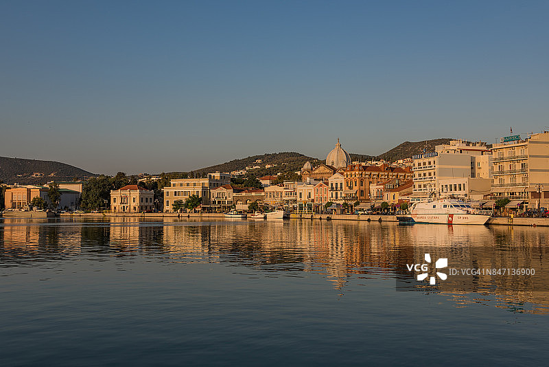 希腊莱斯沃斯岛米蒂利尼海滨城镇风光图片素材