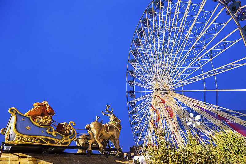 里尔戴高乐广场的圣诞节图片素材