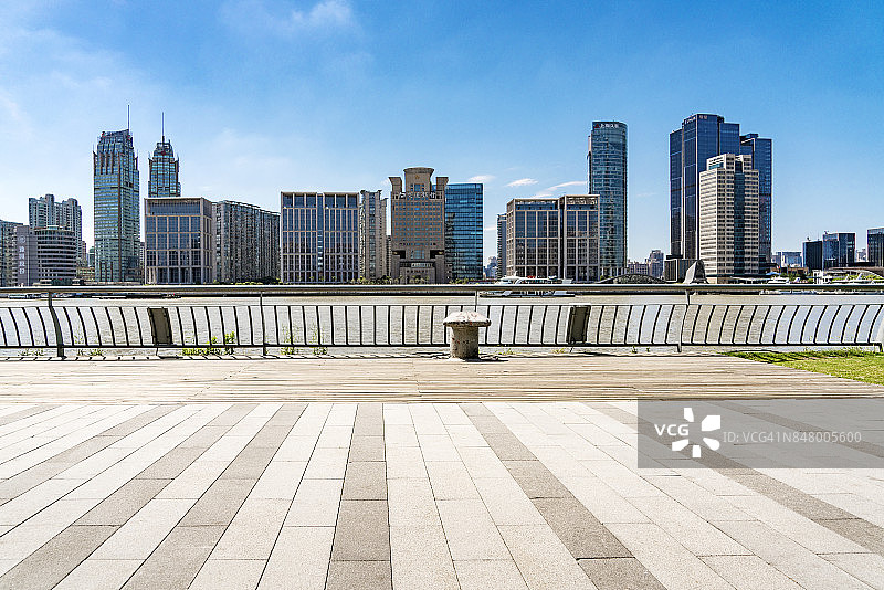 上海滨江大道城镇广场和外滩图片素材