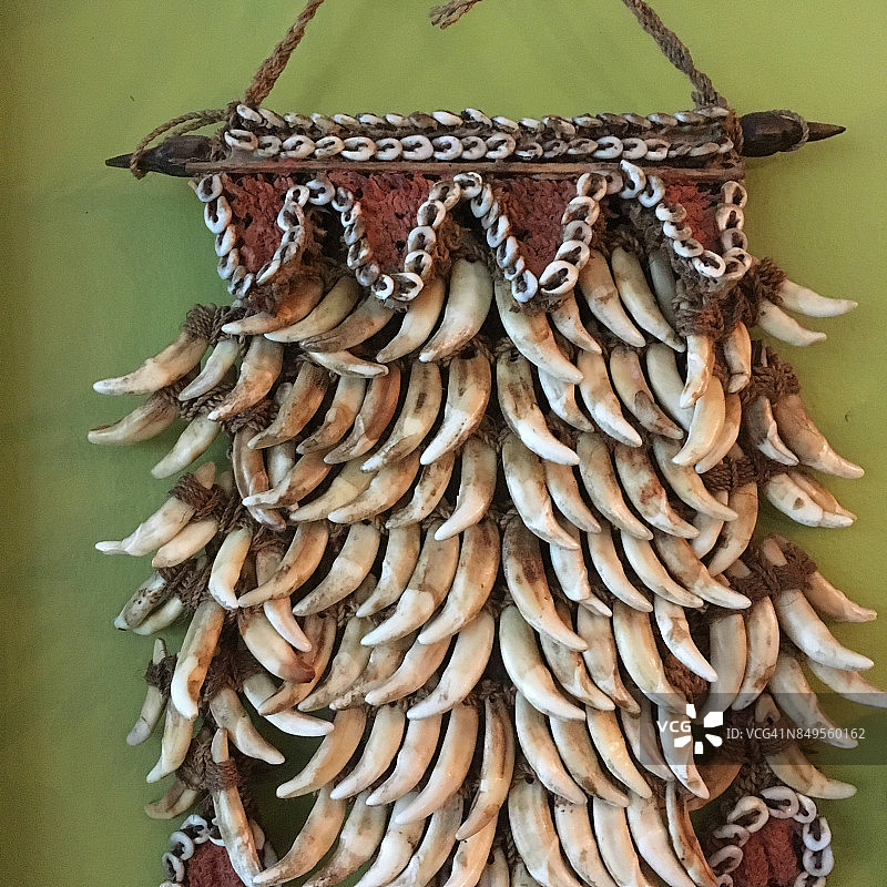 巴布亚新几内亚东塞皮克河的乡村生活图片素材