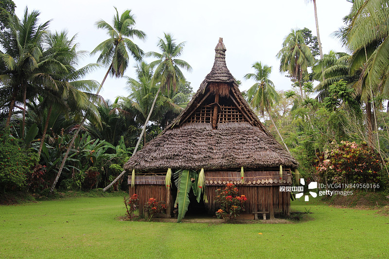 巴布亚新几内亚东塞皮克河的乡村生活图片素材