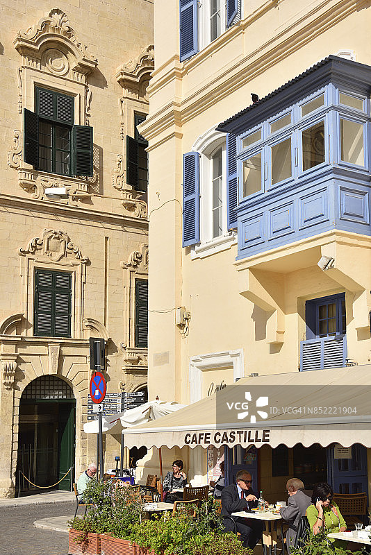 马耳他世界遗产瓦莱塔，卡斯蒂利亚广场和咖啡馆图片素材
