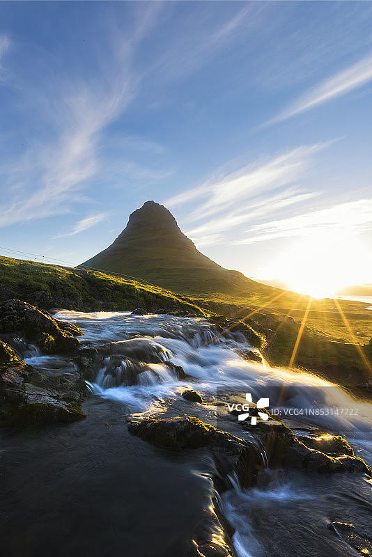 清晨的教堂山图片素材